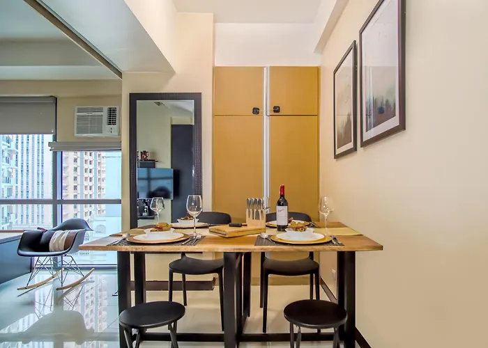 Max Dwell Bgc Creative Space With 84 " Cinema Apartment *
